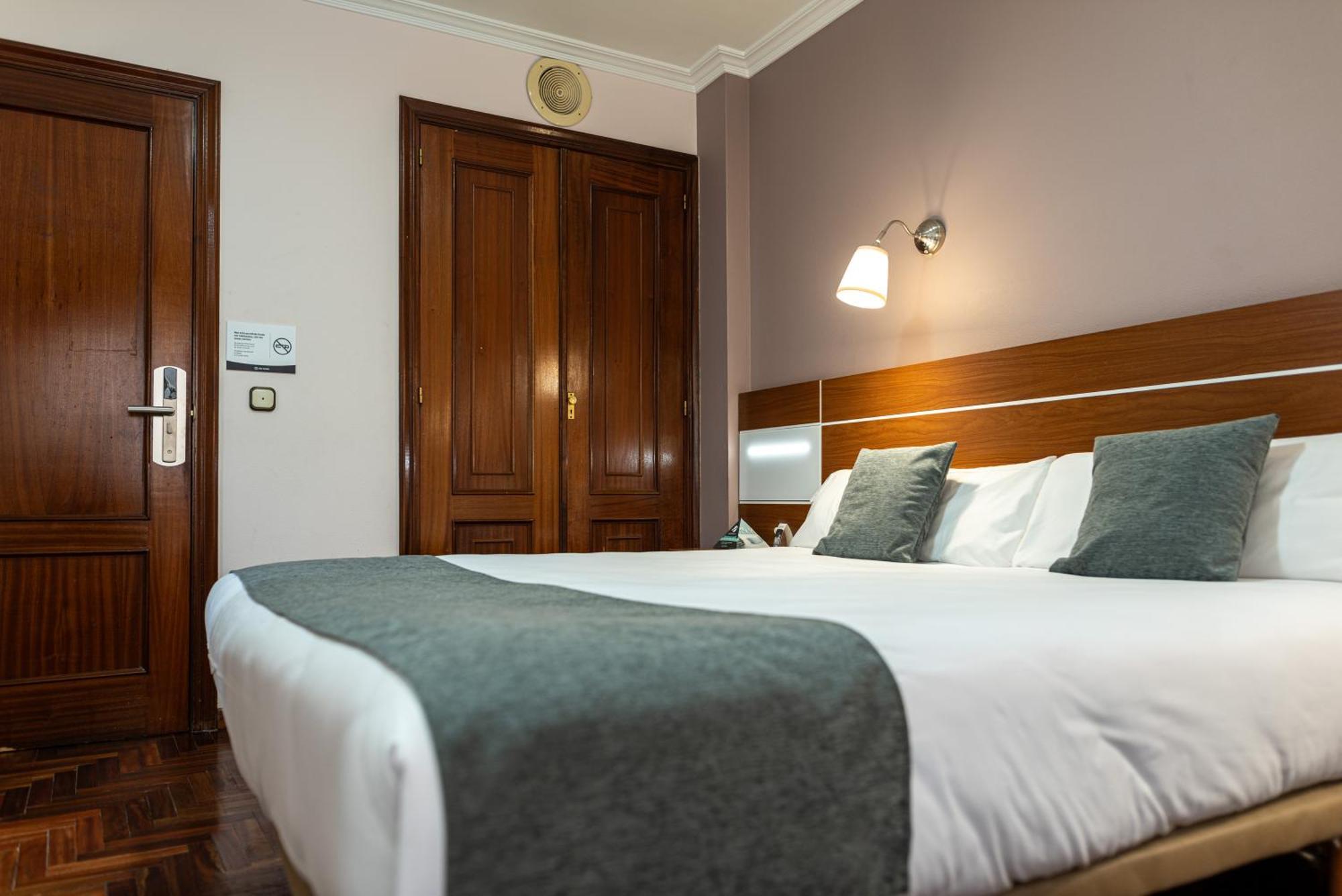 Hotel Alda Centro Pontevedra Eksteriør bilde